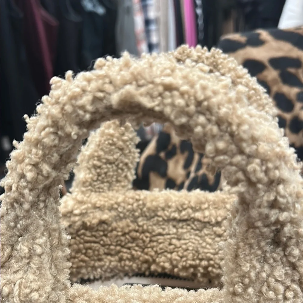 Marc Jacobs Tan and Black Teddy Tote Bag - Picture 3 of 4